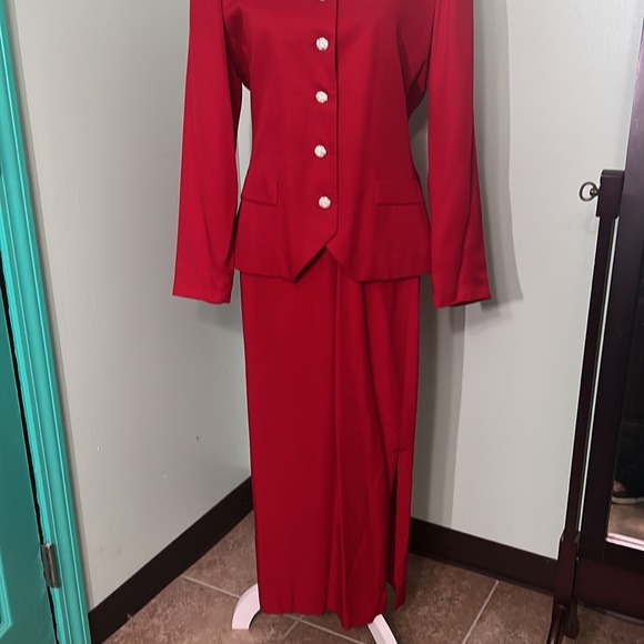 Vintage 2 piece blazer and maxi skirt. Rhinestone buttons. scarf is not sttachef - Picture 4 of 9